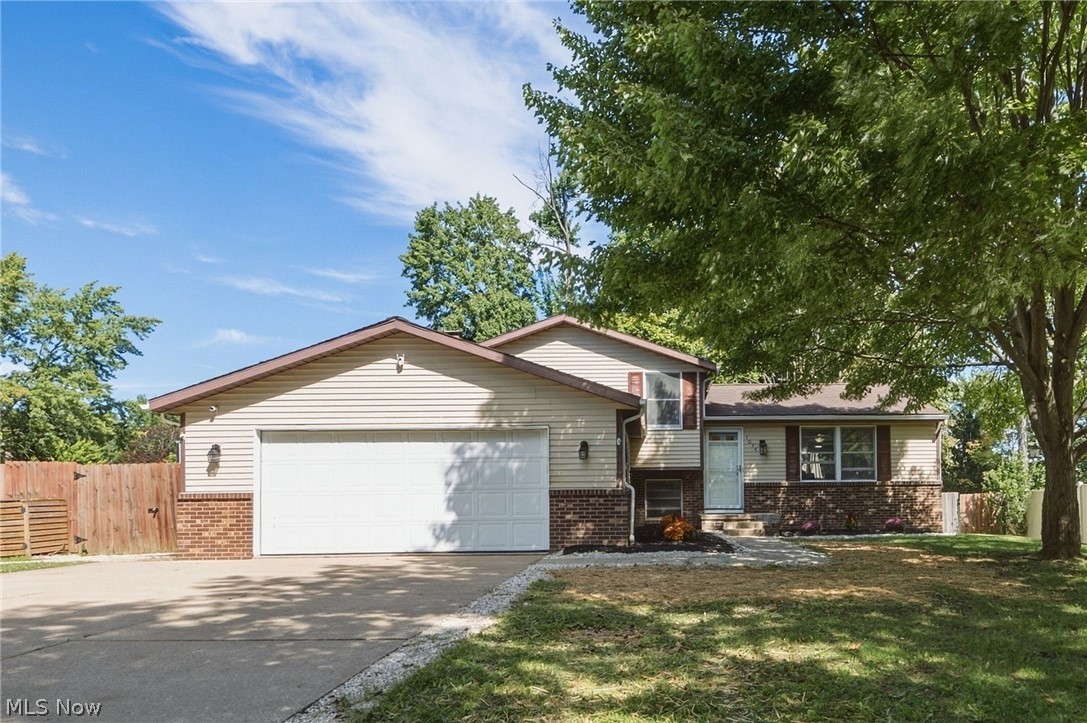 1035 Burntwood Drive Property Photo