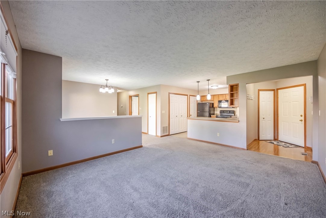 5663 Gateway Lane Property Photo 10