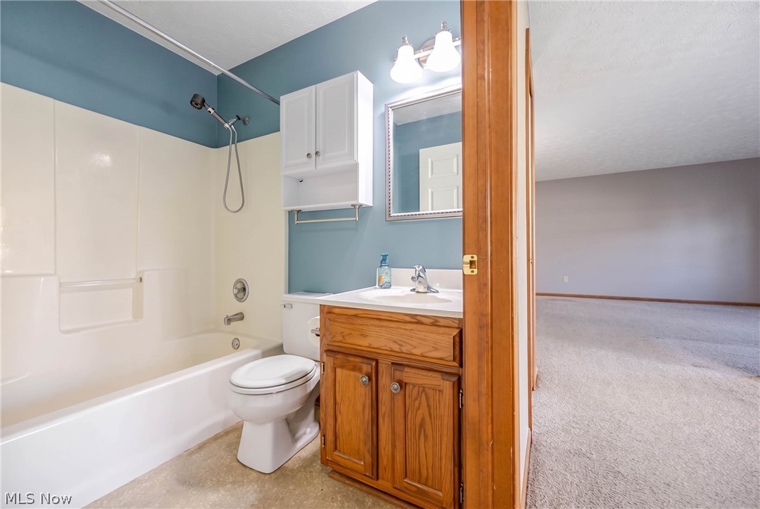 5663 Gateway Lane Property Photo 13