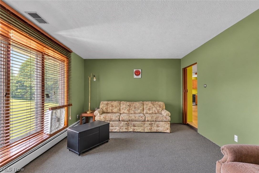 8935 Oberlin Road Property Photo 3