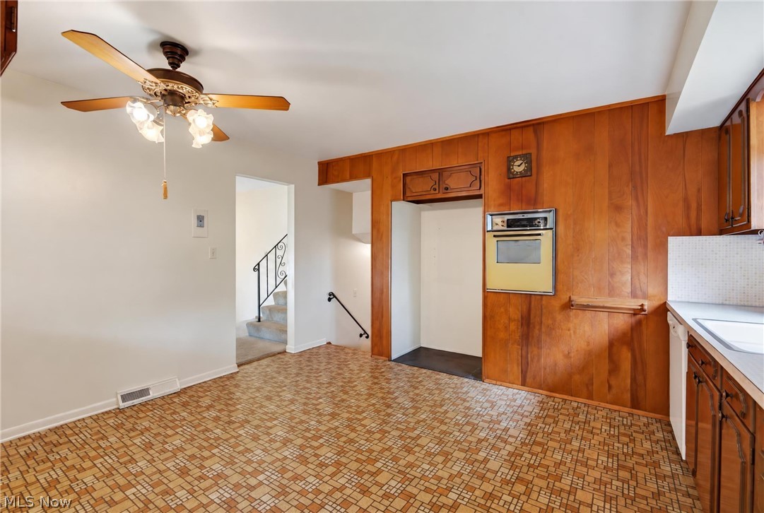 5715 Skyline Drive Property Photo 16