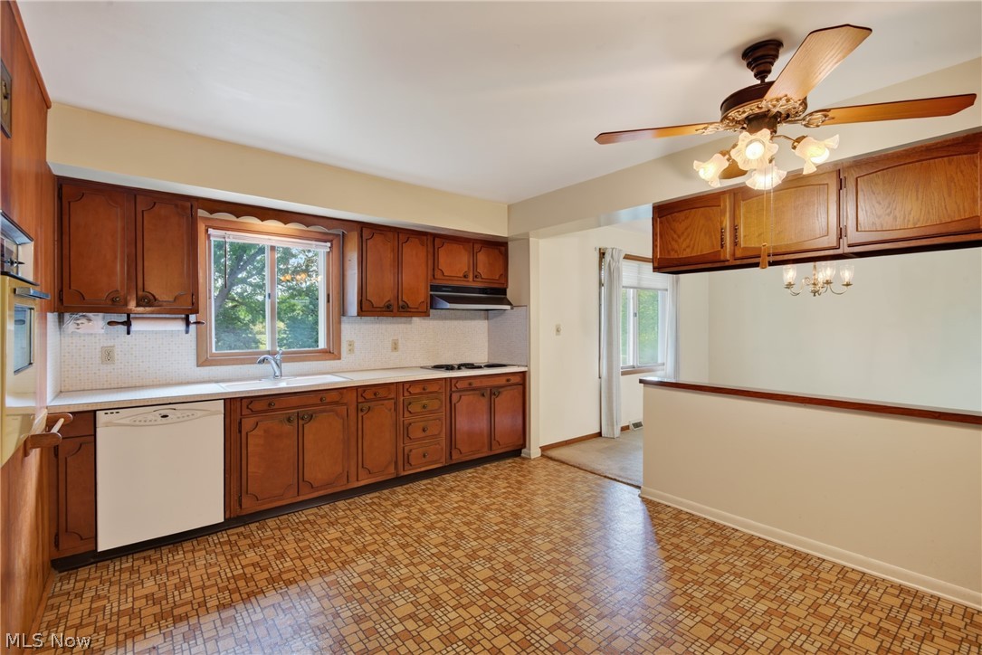 5715 Skyline Drive Property Photo 17