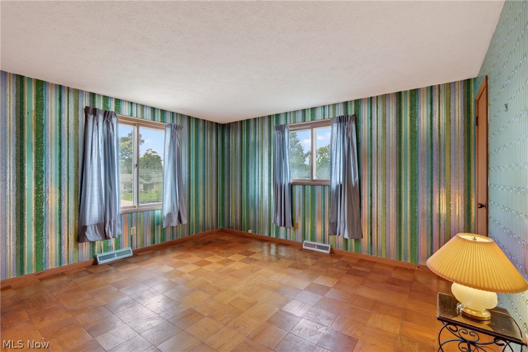 5715 Skyline Drive Property Photo 20