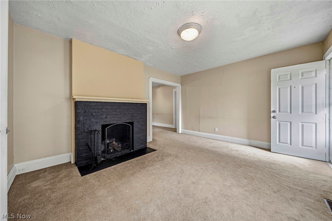 259 E 324th Street Property Photo 12