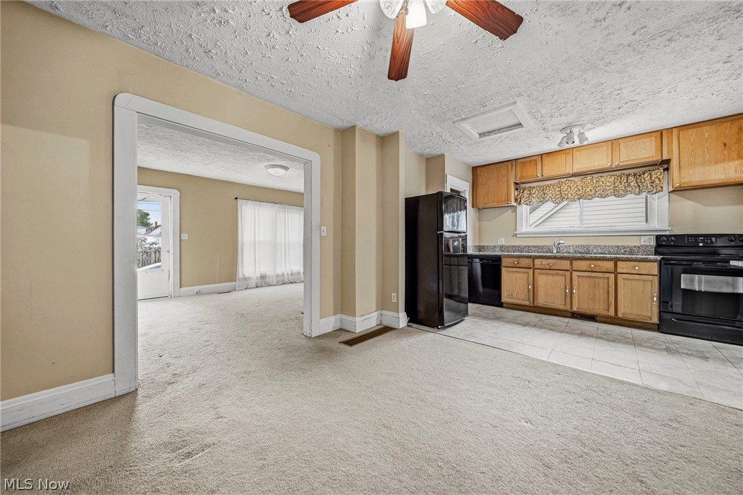 259 E 324th Street Property Photo 16