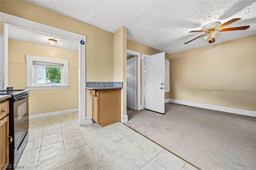 259 E 324th Street Property Photo 18