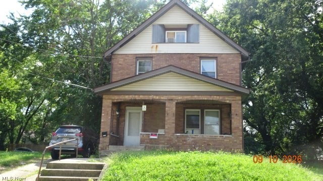 1194 Laird Property Photo 1