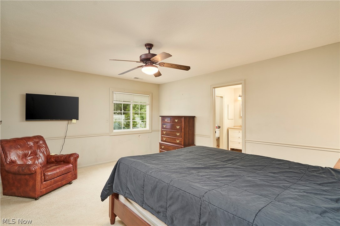 910 Wellsley Lane Property Photo 6