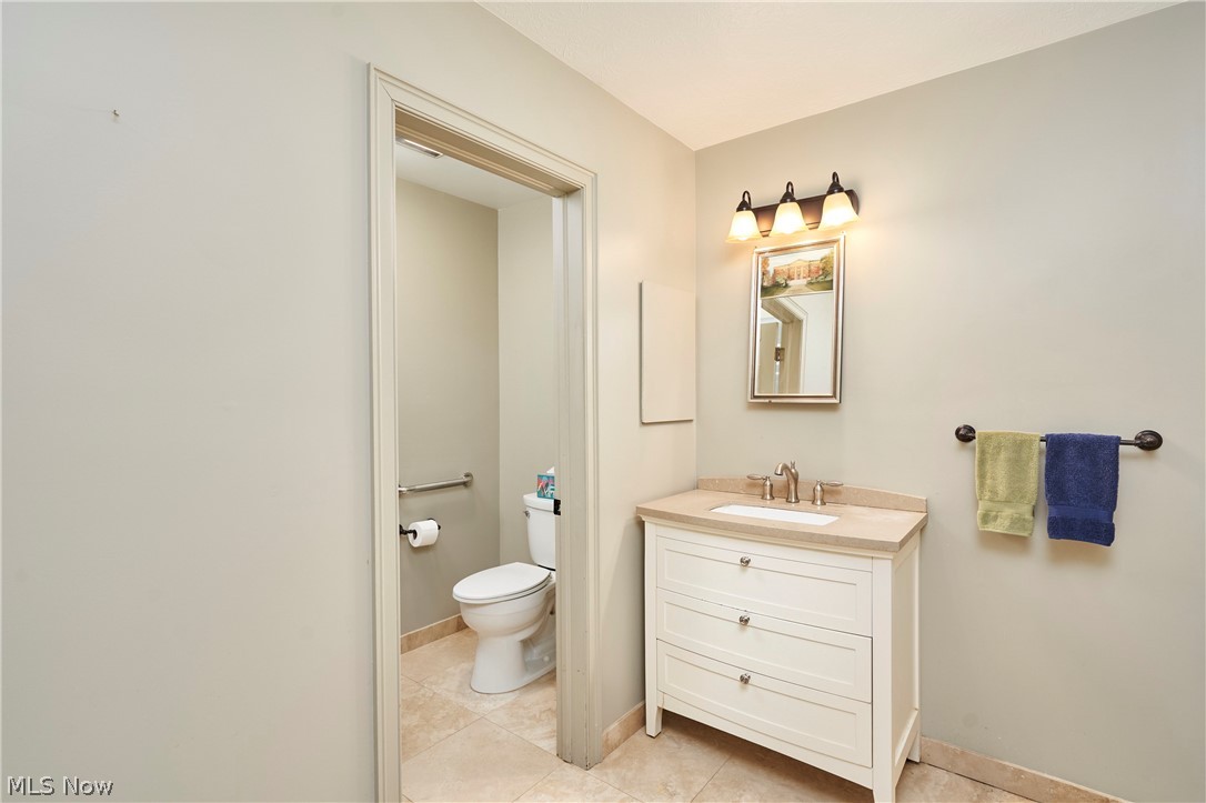 910 Wellsley Lane Property Photo 7