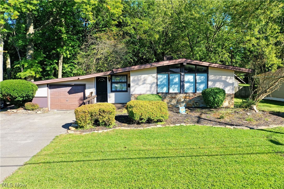 837 Pinecrest Road Property Photo 4