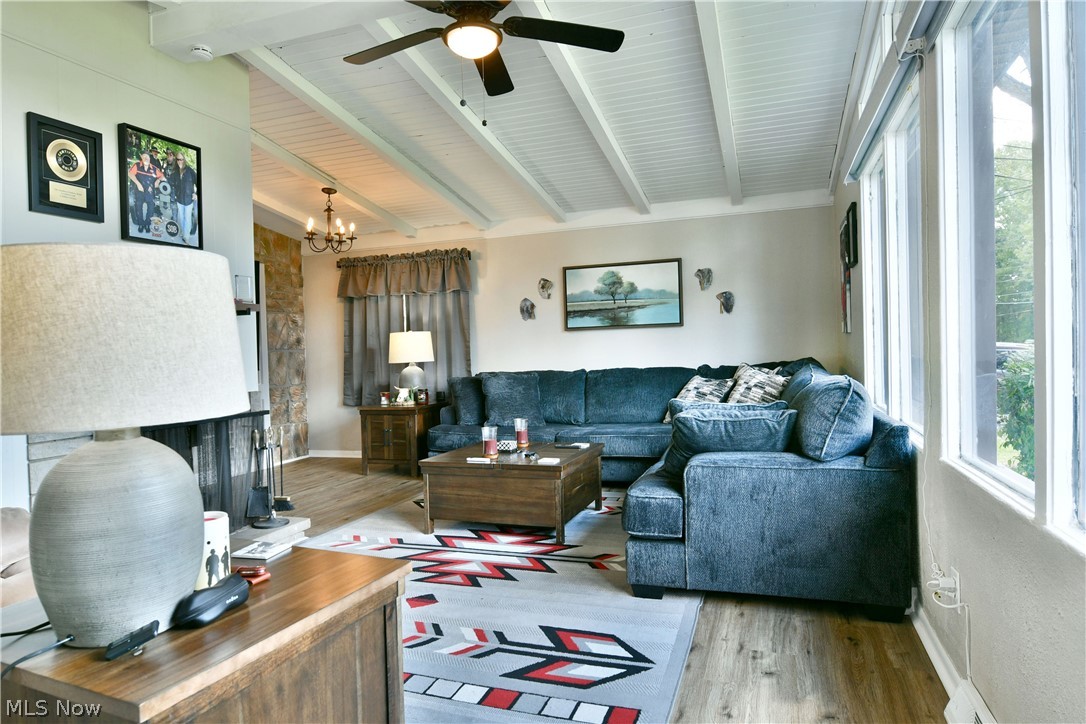 837 Pinecrest Road Property Photo 6