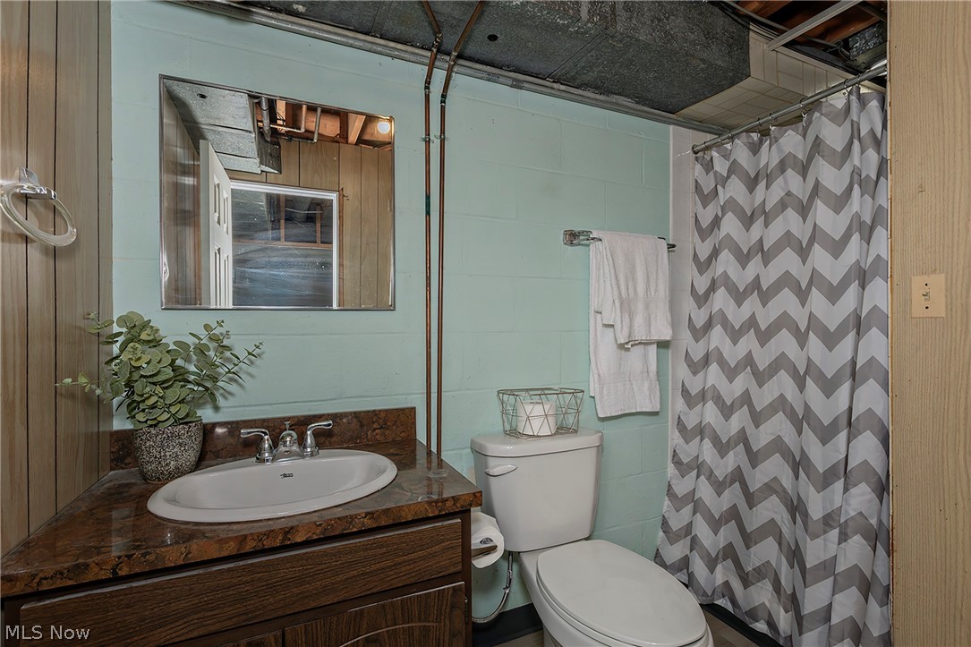 694 Simich Drive Property Photo 44