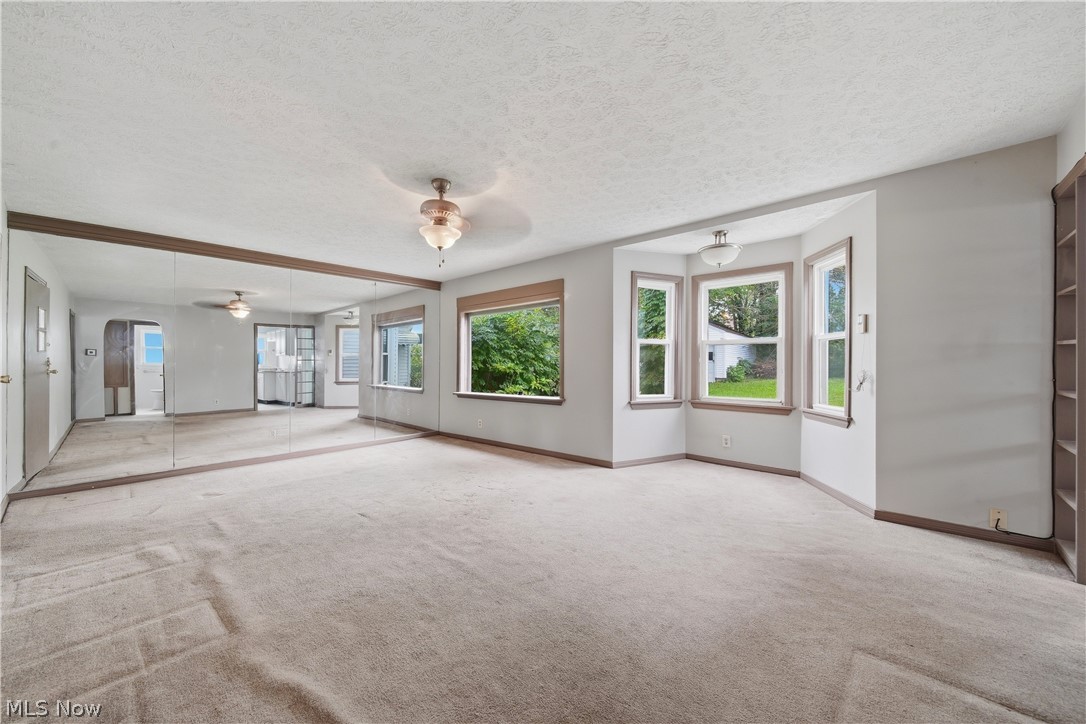 155 Hawk Avenue Property Photo 4