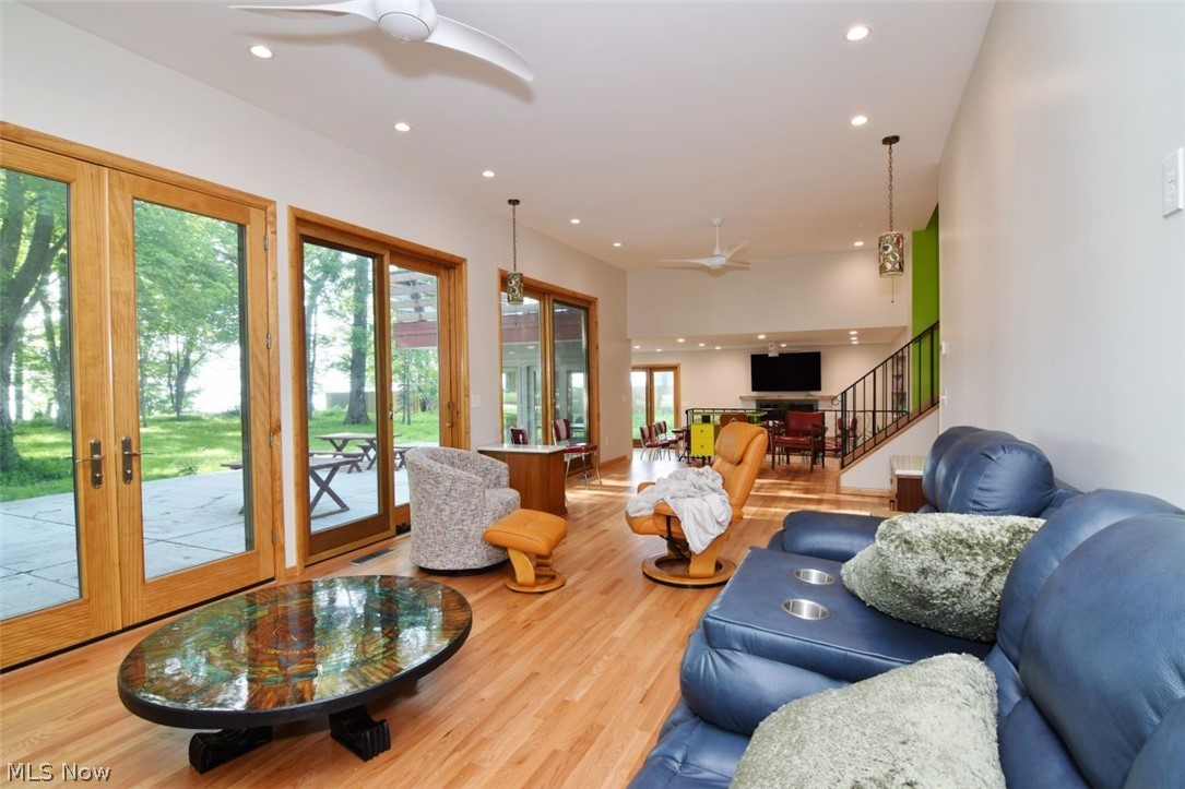 5249432 Property Photo 2