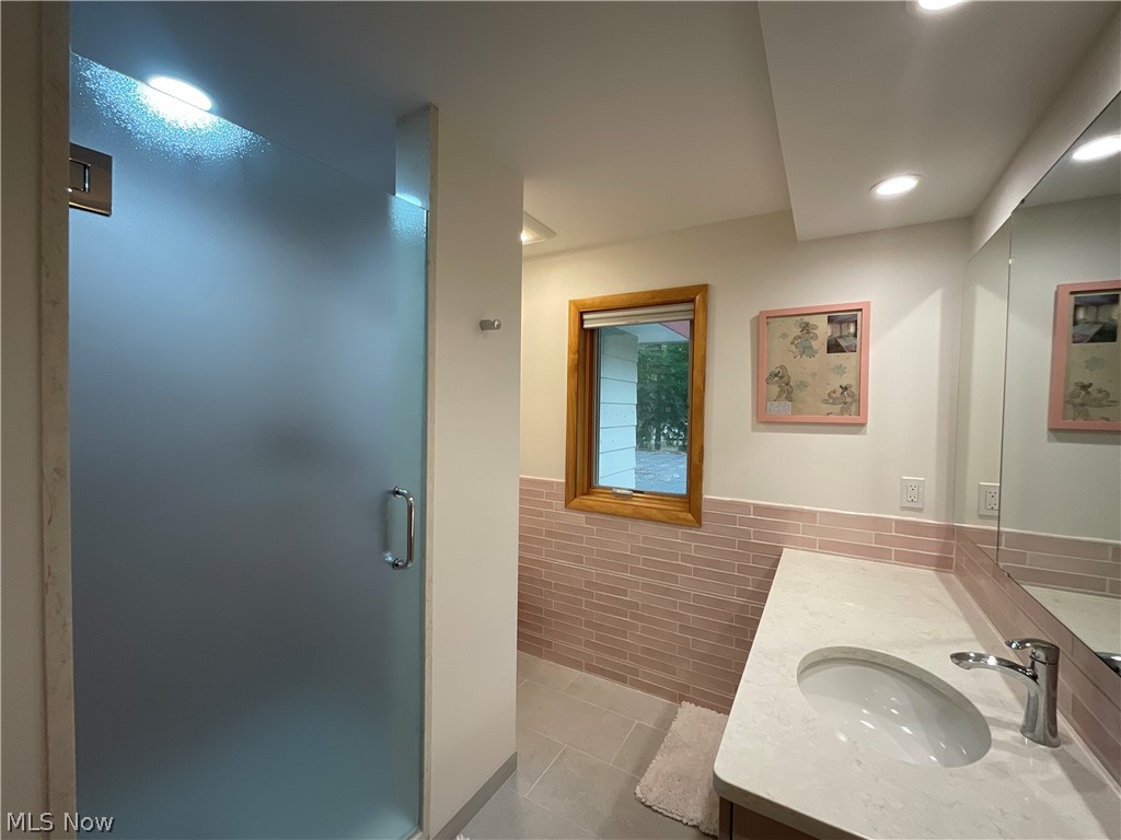 5249432 Property Photo 23