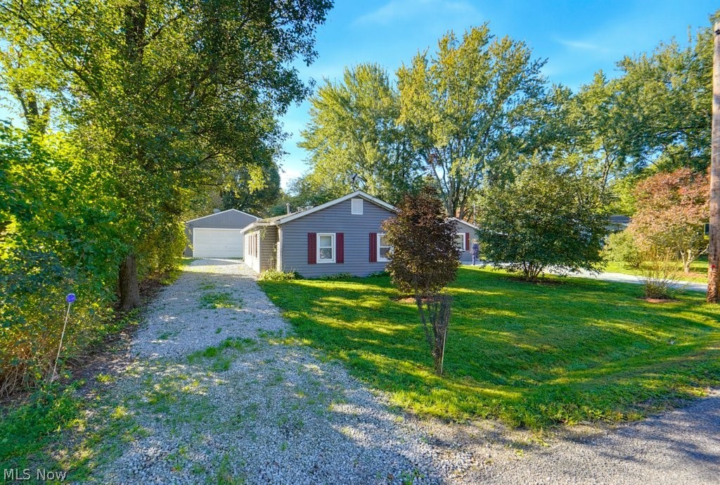2456 Delaware Avenue Property Photo 2