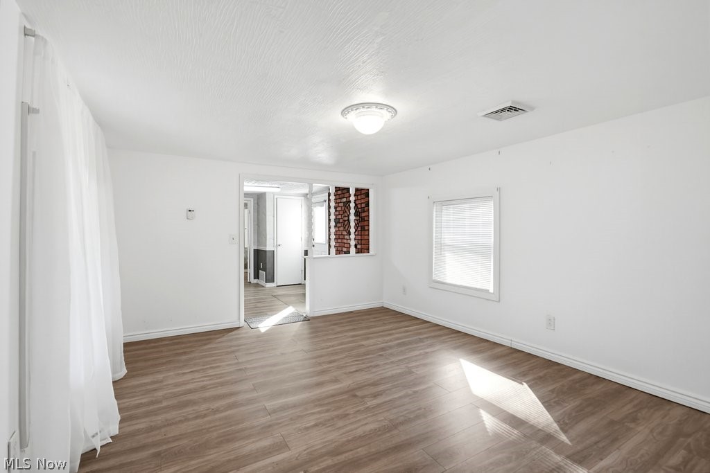 2456 Delaware Avenue Property Photo 5