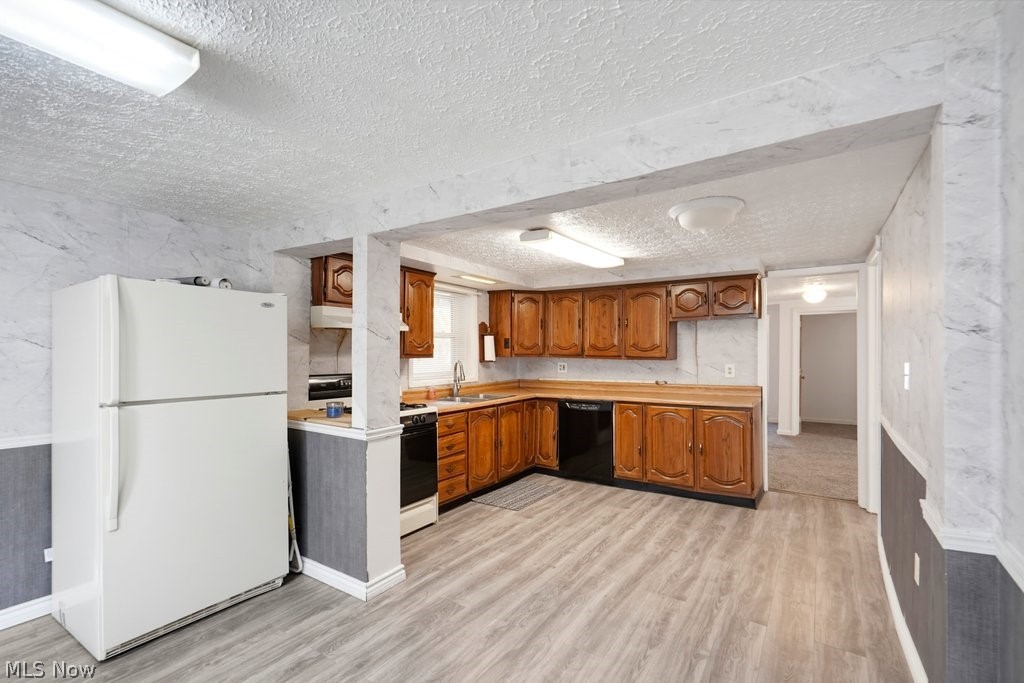 2456 Delaware Avenue Property Photo 7