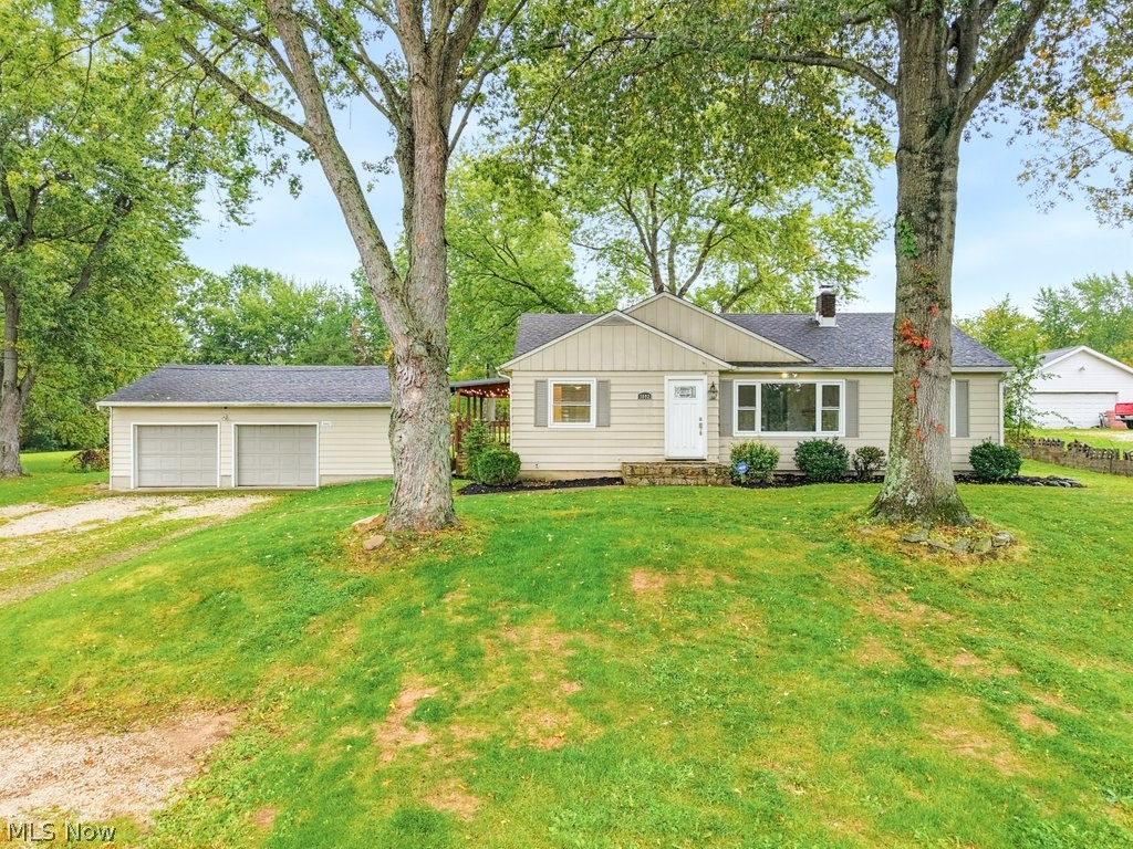 3882 State Route 43 Property Photo 1
