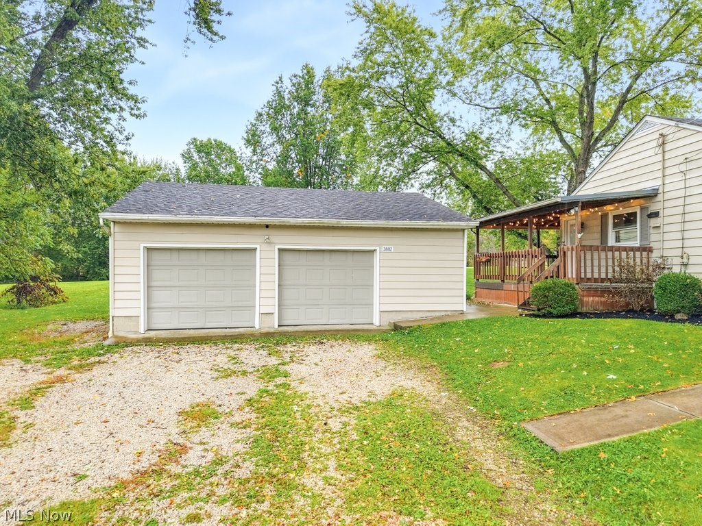 3882 State Route 43 Property Photo 2