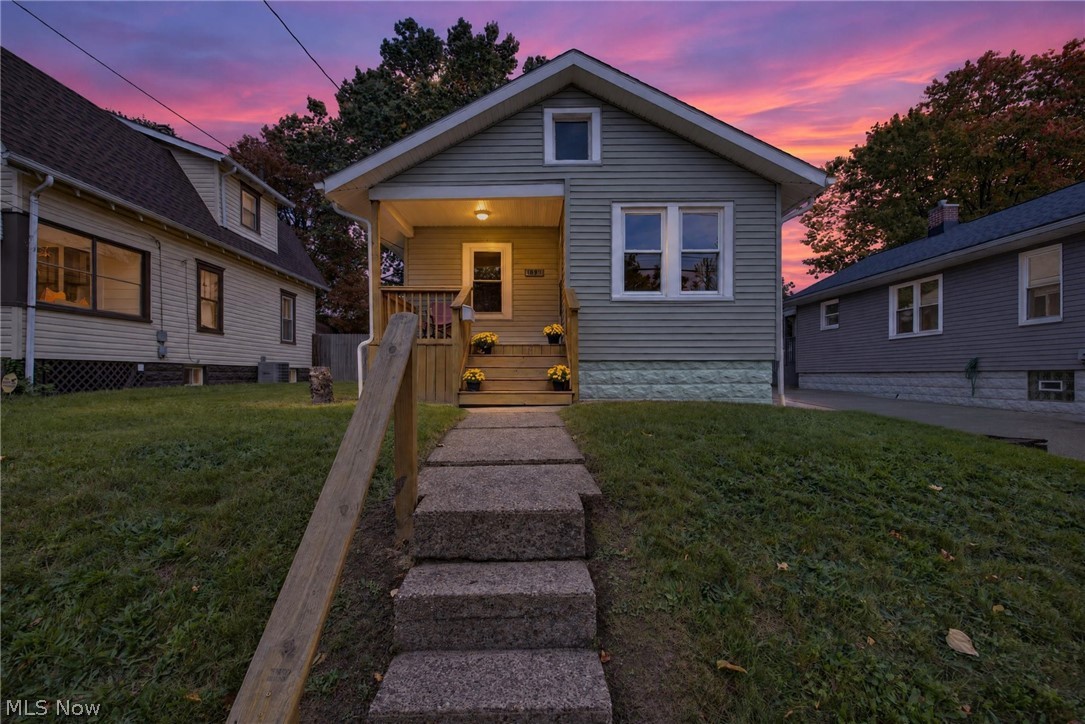 1891 Ford Avenue Property Photo 1