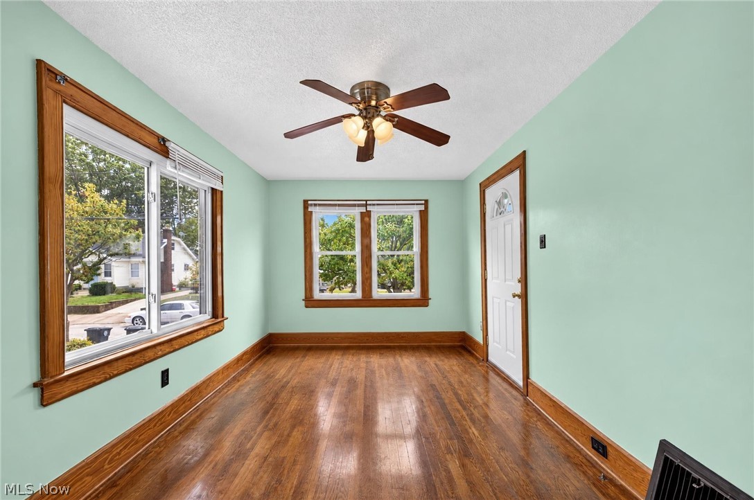1891 Ford Avenue Property Photo 9