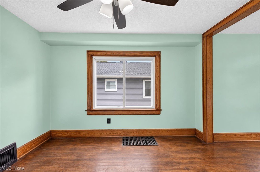 1891 Ford Avenue Property Photo 13