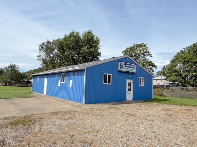 306 S Bridge Street Property Photo 1
