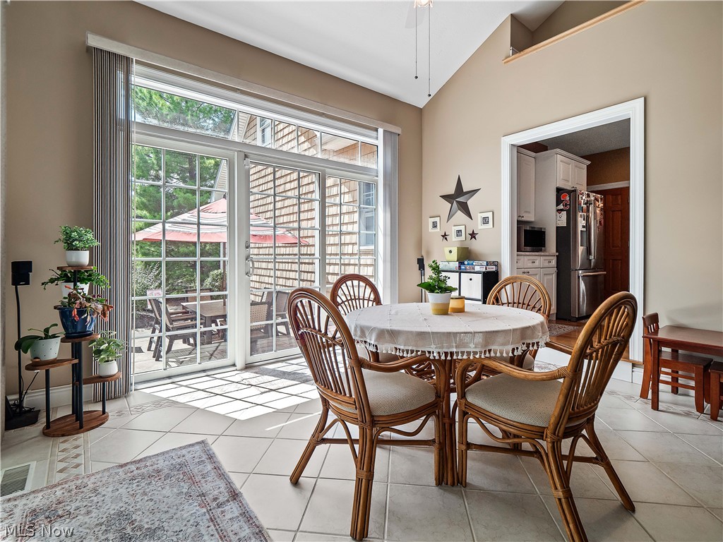 596 Longstreet Property Photo 24