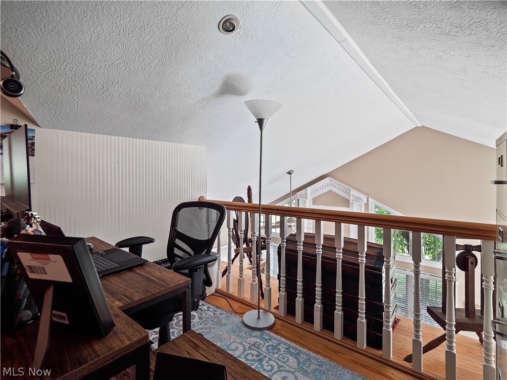 596 Longstreet Property Photo 32