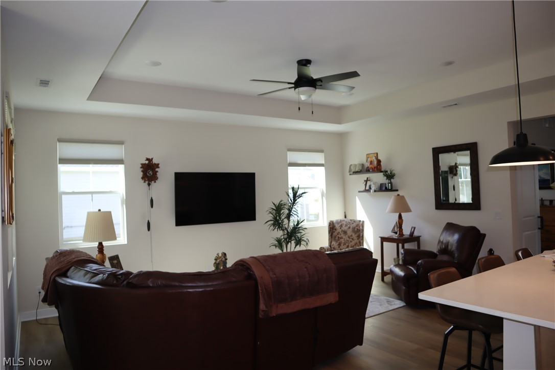 2163 Myla Way Property Photo 2