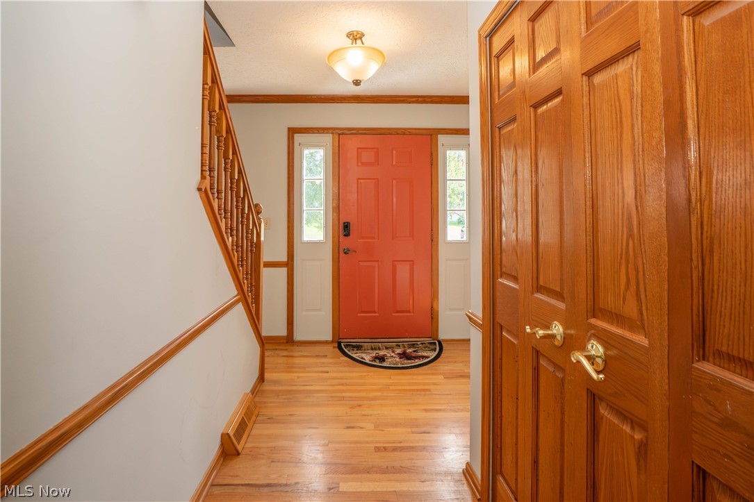498 Herbert Road Property Photo 3