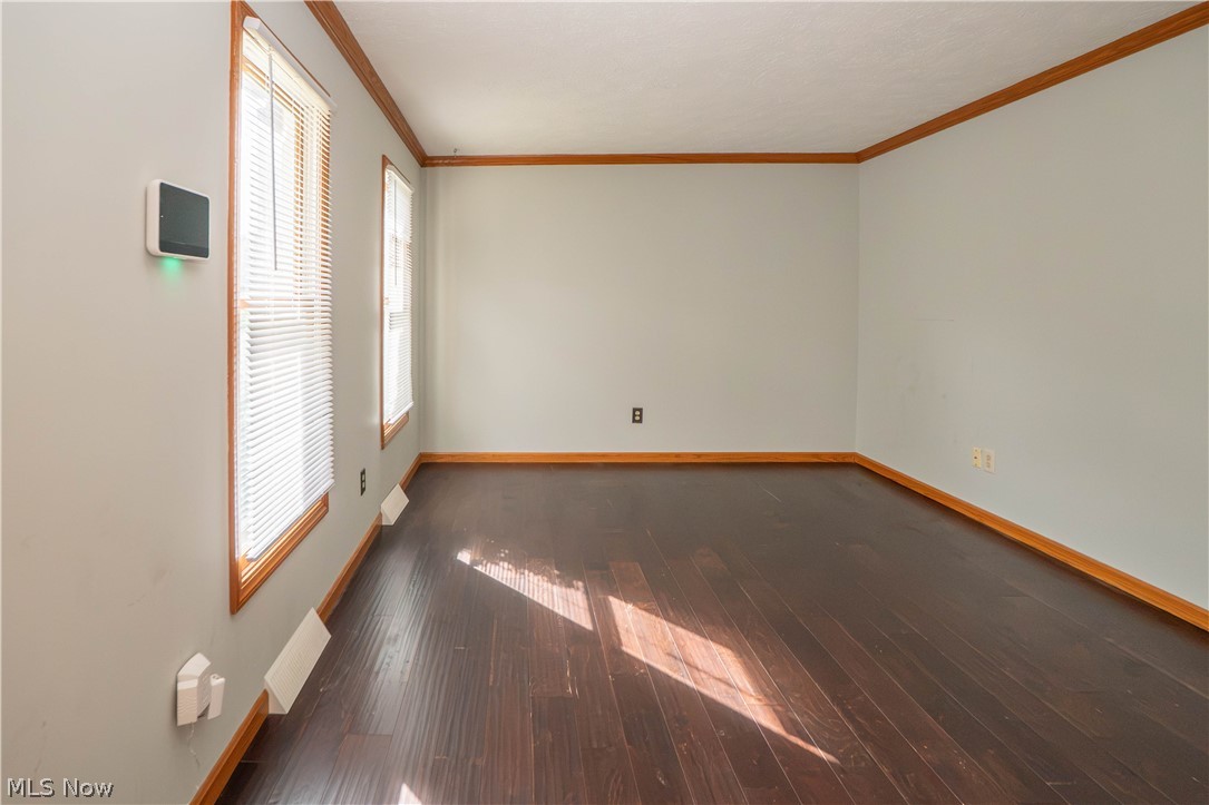 498 Herbert Road Property Photo 6