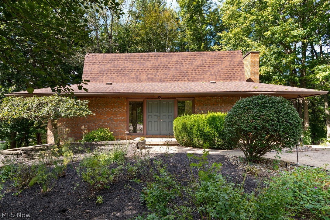 2440 Townsend Drive Property Photo 1