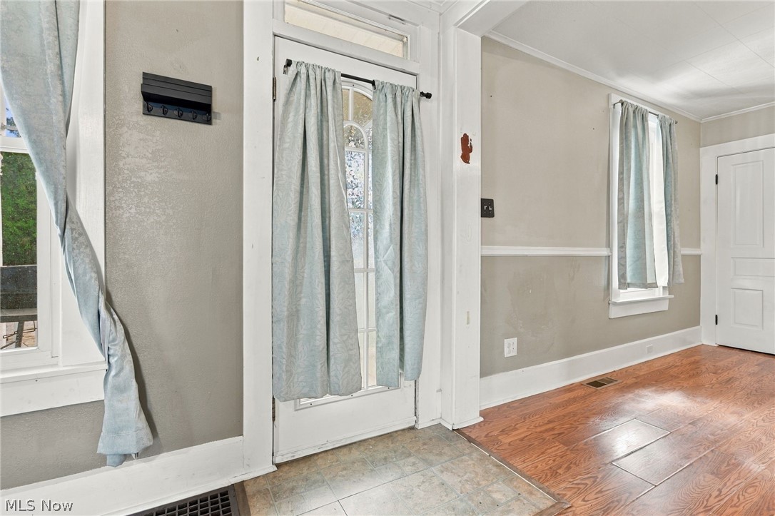 49 W 8th Street Property Photo 2