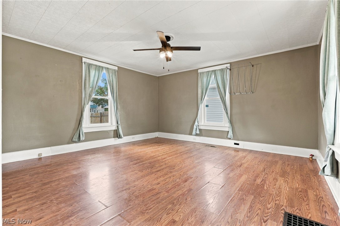 49 W 8th Street Property Photo 3
