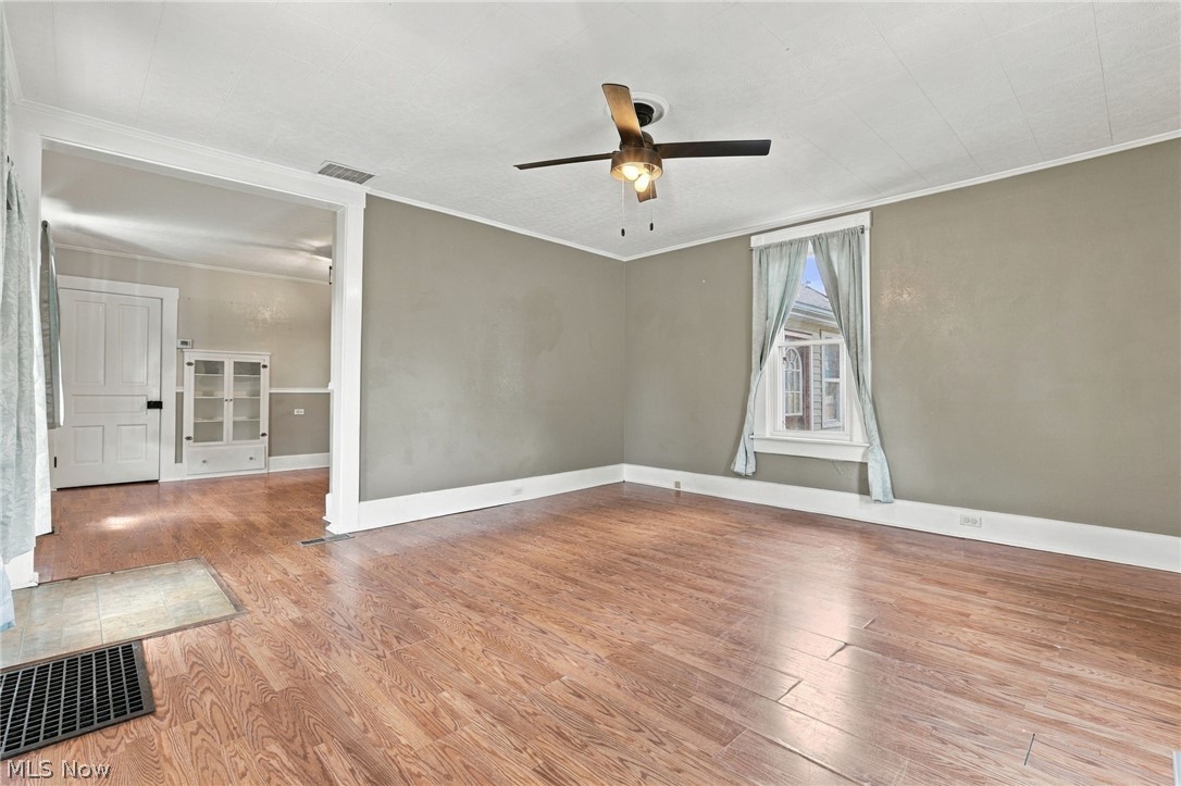 49 W 8th Street Property Photo 4