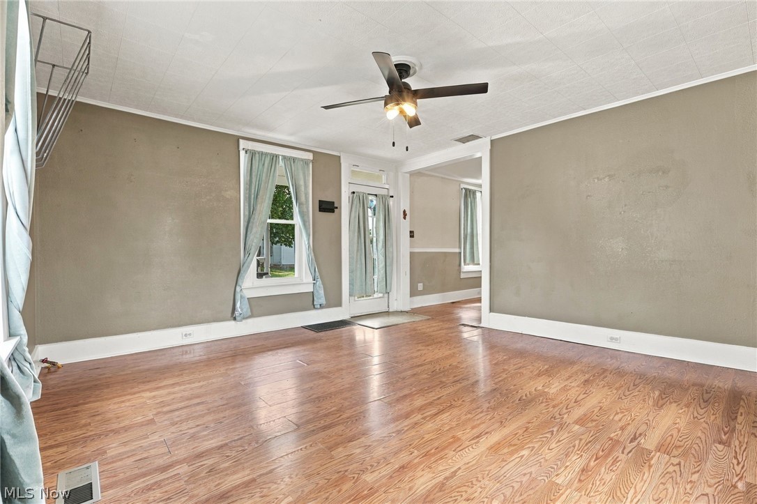 49 W 8th Street Property Photo 5