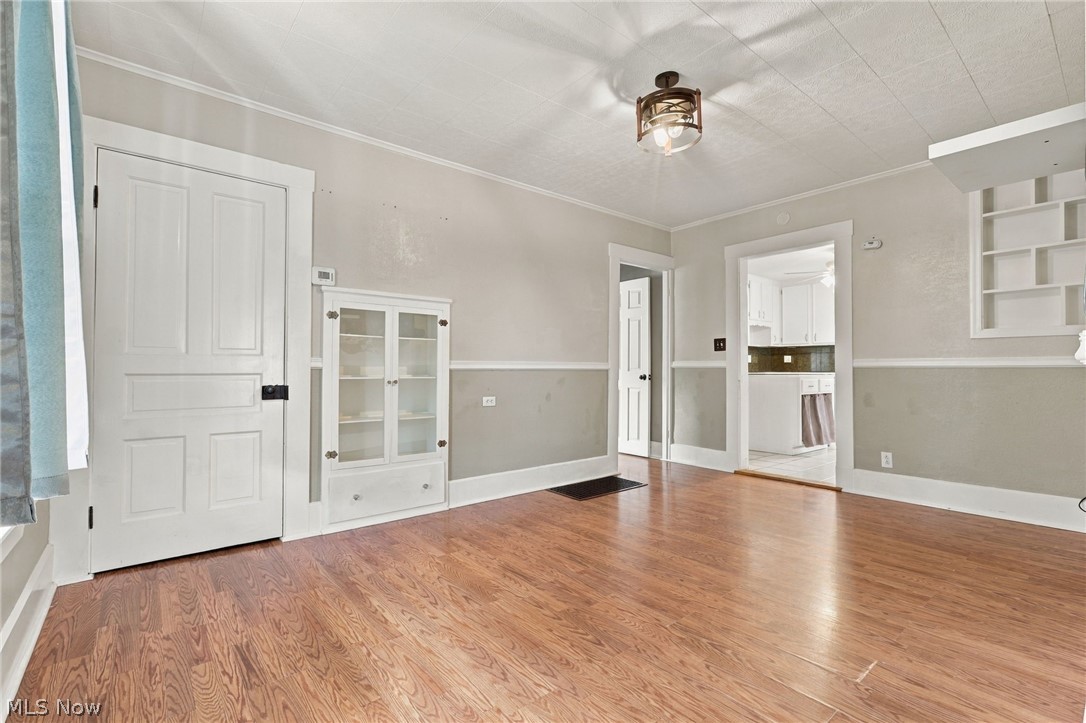 49 W 8th Street Property Photo 6