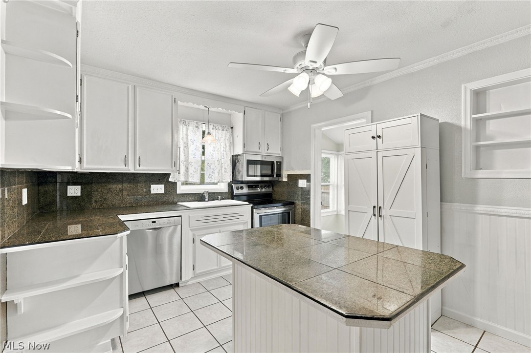 49 W 8th Street Property Photo 10
