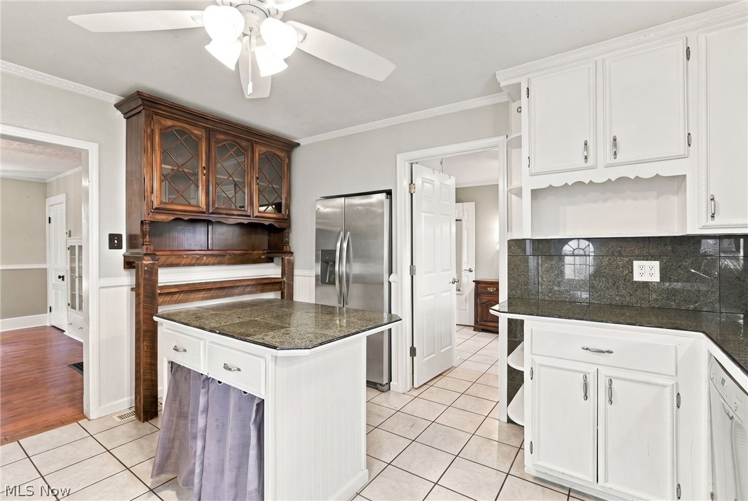 49 W 8th Street Property Photo 12