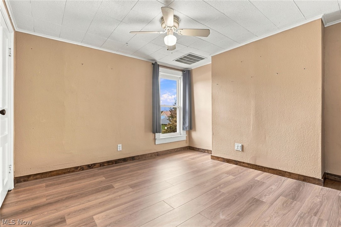 49 W 8th Street Property Photo 22