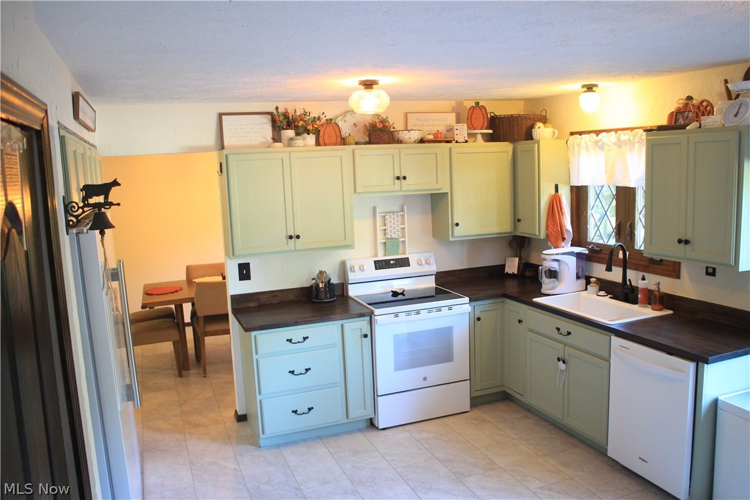 42820 Dellefield Road Property Photo 7