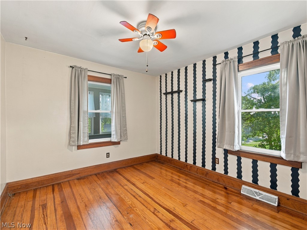 979 Iona Avenue Property Photo 17