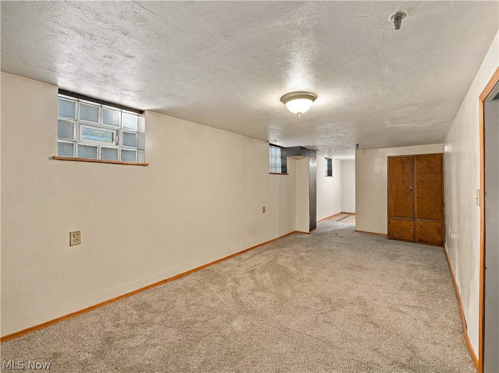 979 Iona Avenue Property Photo 29