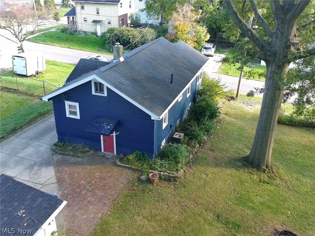 979 Iona Avenue Property Photo 42