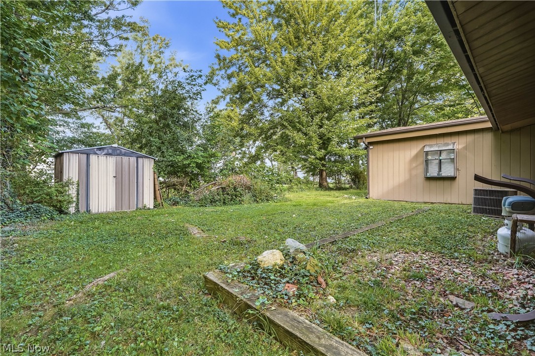 110 E 252nd Street Property Photo 13
