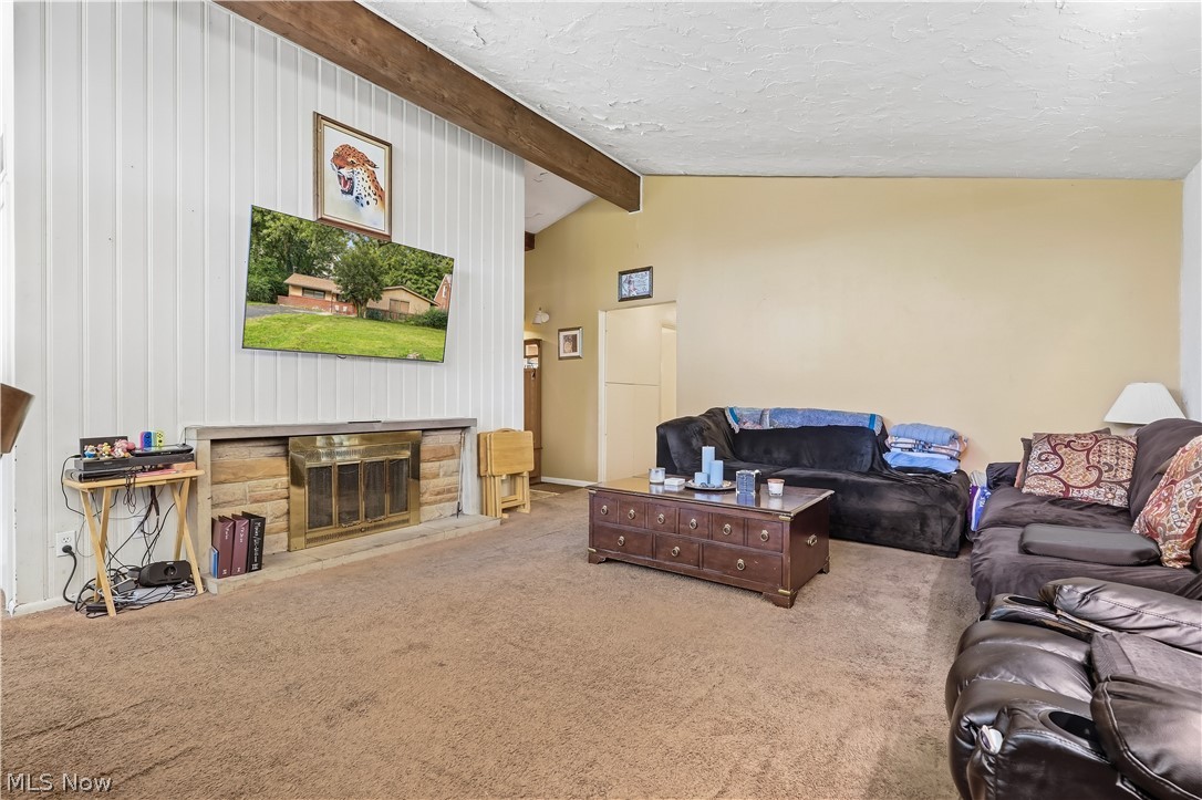 110 E 252nd Street Property Photo 17