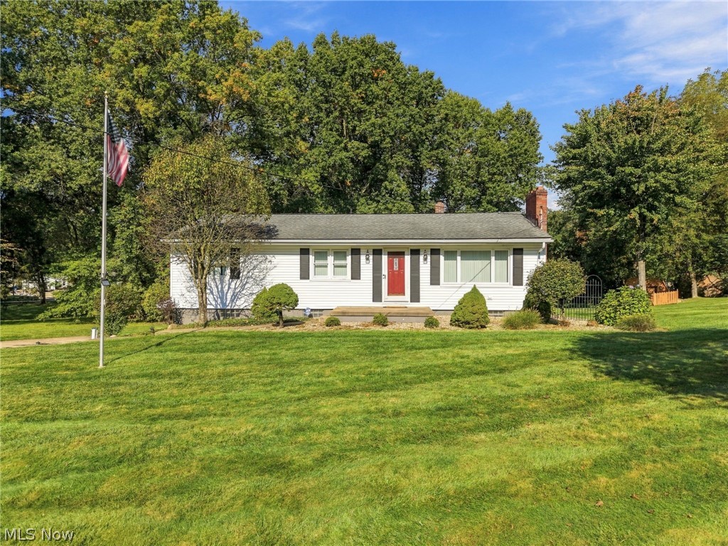1367 Cherry Lane Property Photo 1