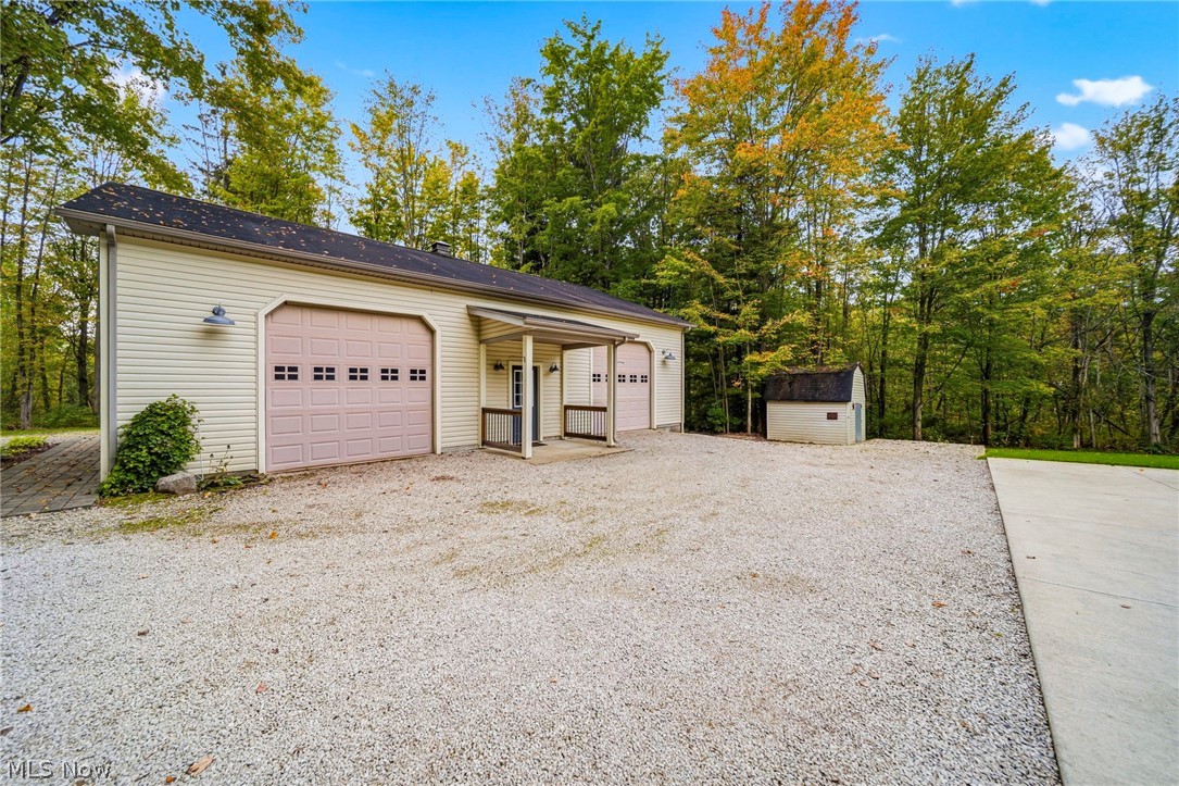 2009 Clay Road Property Photo 4